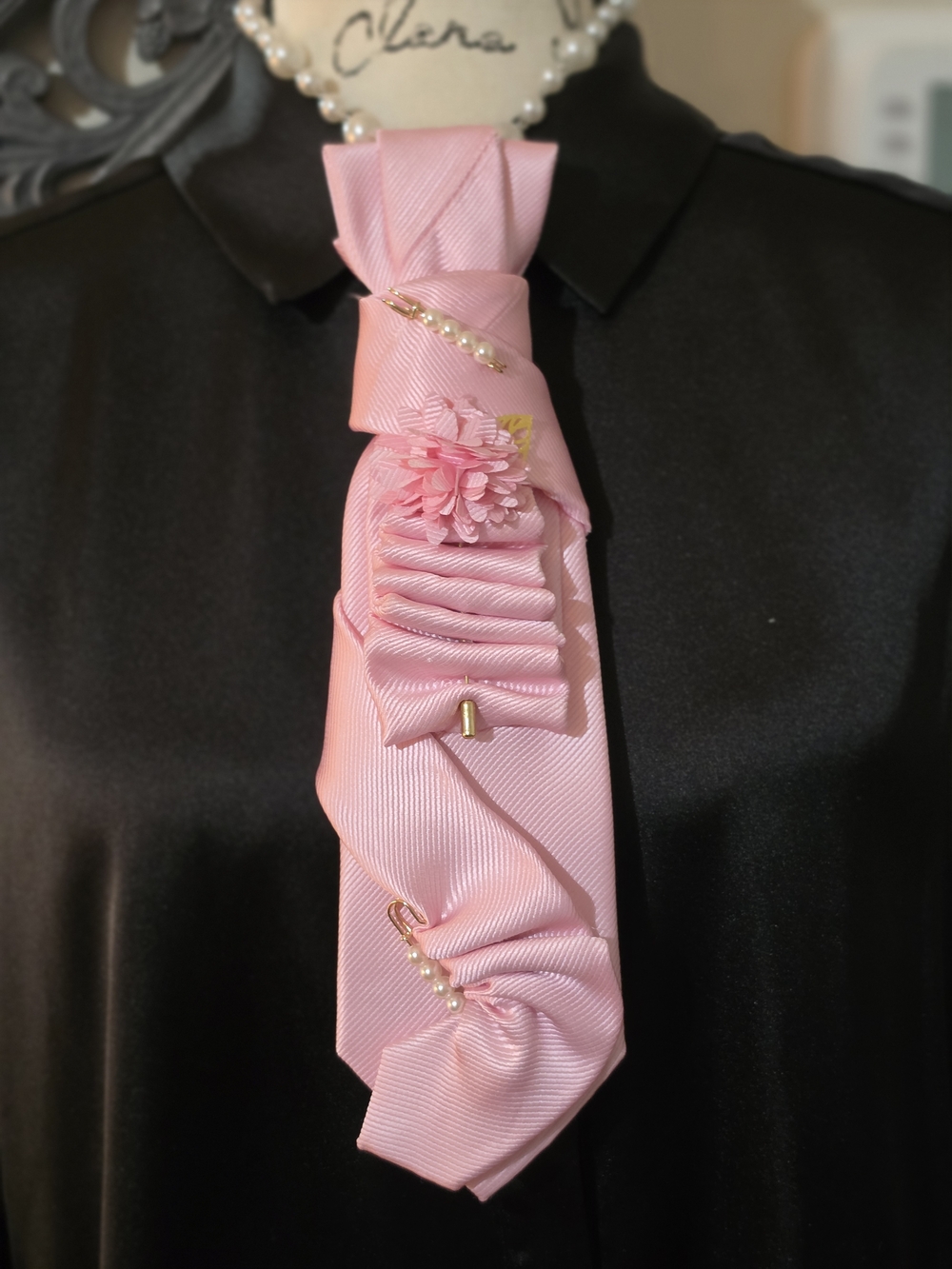 Elegant Pink Pleated  Necktie Statement Necklace